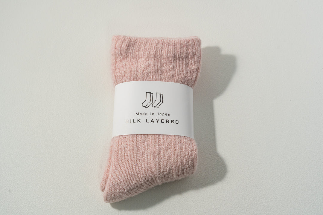 1.たむら靴下店 シルクとウール二重ソックス ピンク