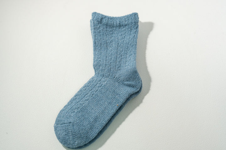 1.たむら靴下店 シルクとウール二重ソックス ブルー