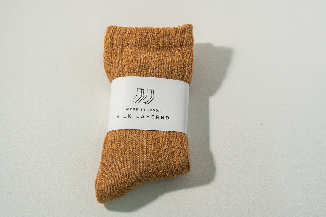 1.たむら靴下店 シルクとウール二重ソックス キャメル