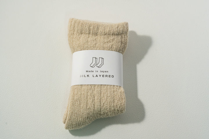1.たむら靴下店 シルクとウール二重ソックス クリーム