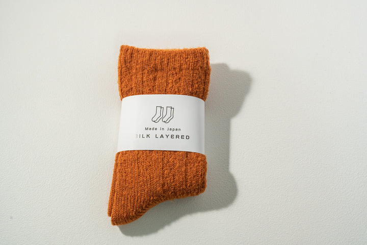 1.たむら靴下店 シルクとウール二重ソックス オレンジ