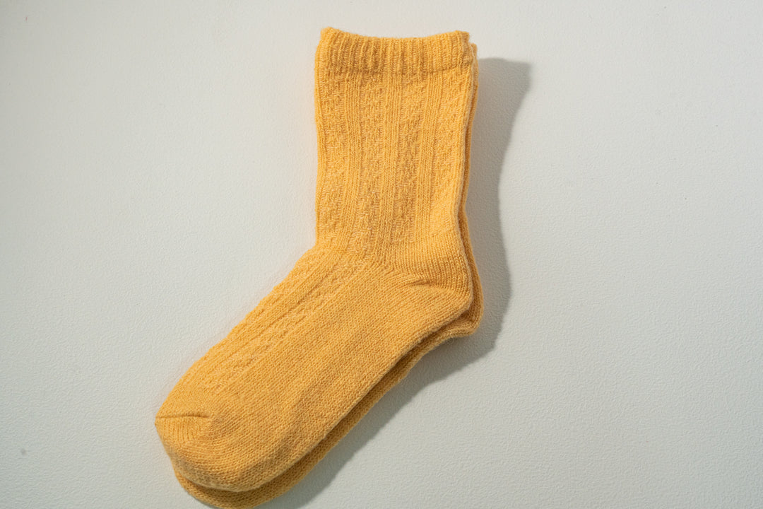 1.たむら靴下店 シルクとウール二重ソックス イエロー