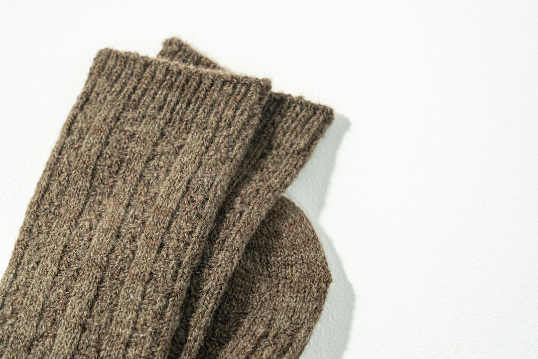 6.たむら靴下店ナチュラル ウール ソックス ブラウン