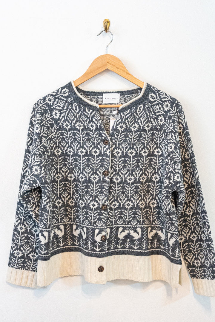 Bliss Bunch ラムナイロン花ジャガード スキッパークルーカーディガン
