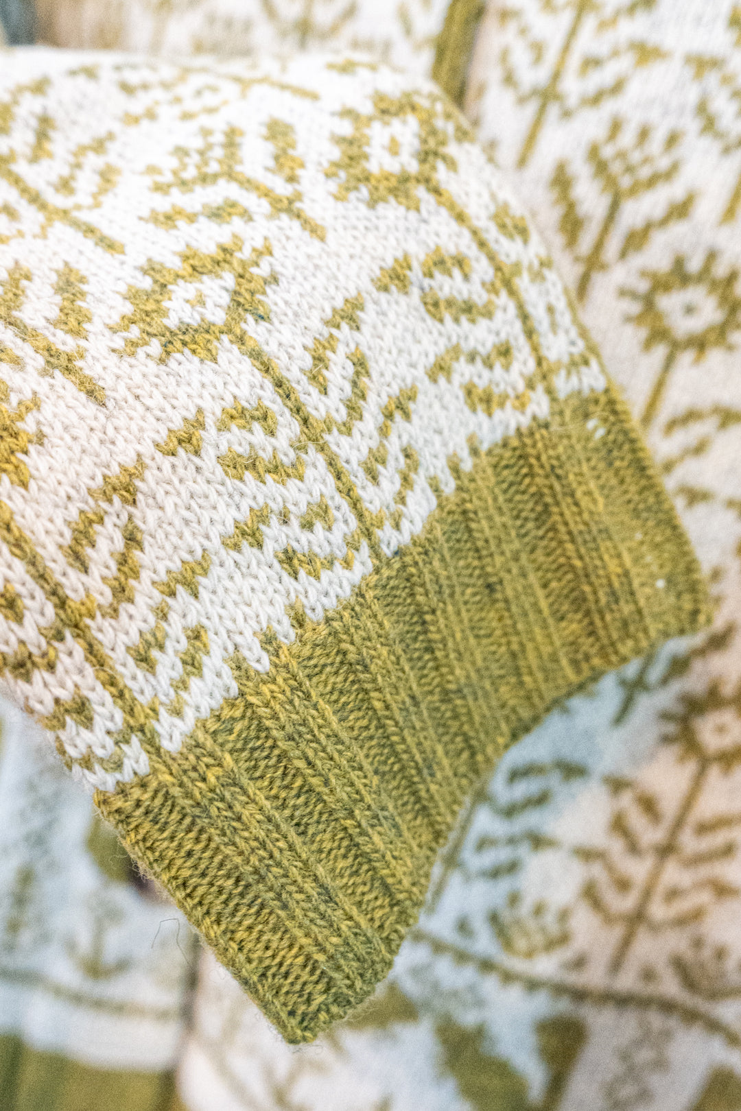 Bliss Bunch ラムナイロン花ジャガード スキッパークルーカーディガン