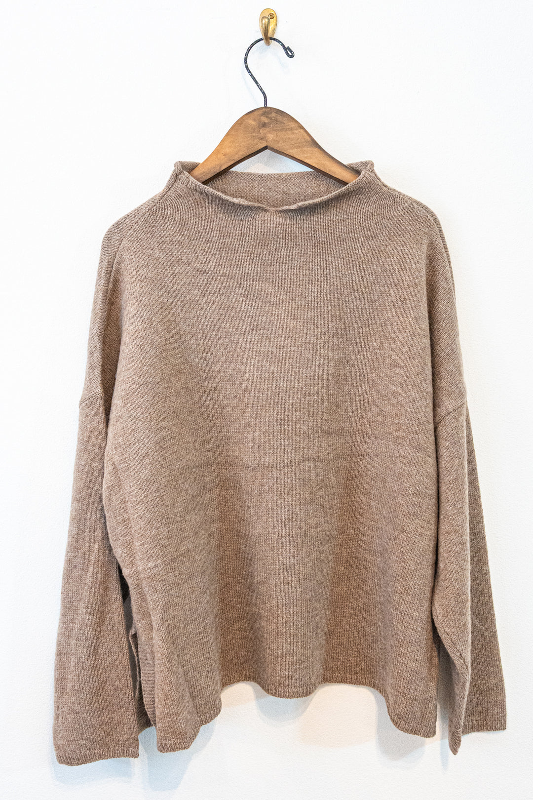 Bliss Bunch ラムナイロン ボトルネックワイドプルオーバー