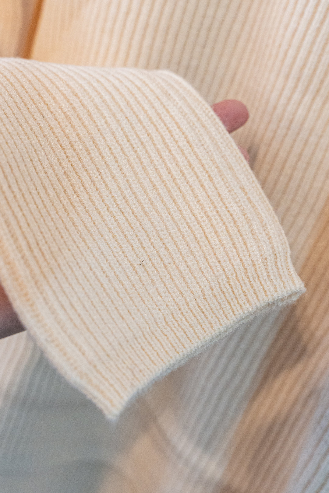 Bliss Bunch モールタッチサイドスリットタートルネック