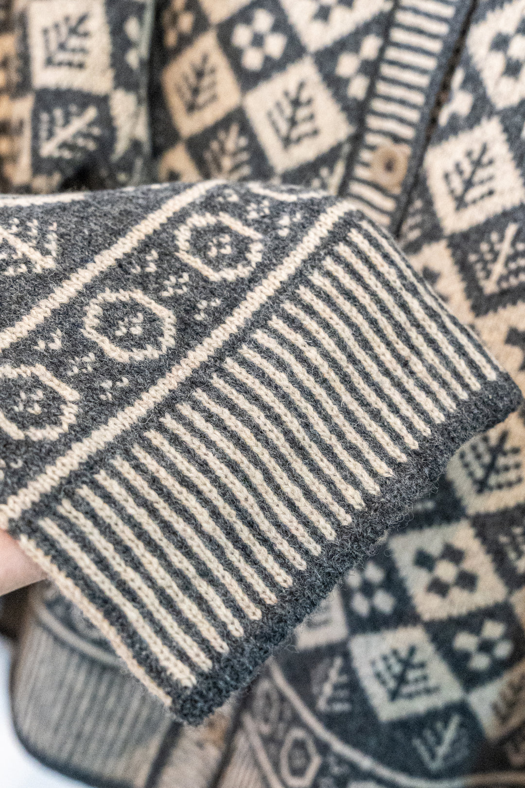 Bliss Bunch ソフトウール ジャガード クルーネックカーディガン