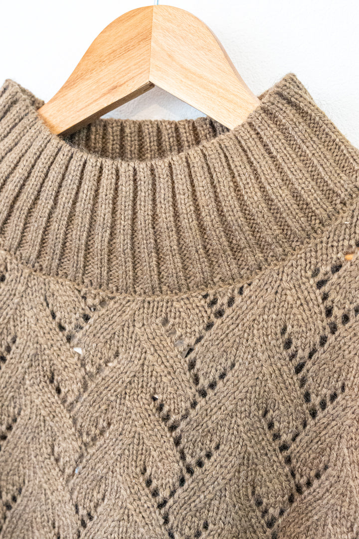 Bliss Bunch アルパカ混 レリーフ模様 モックネック